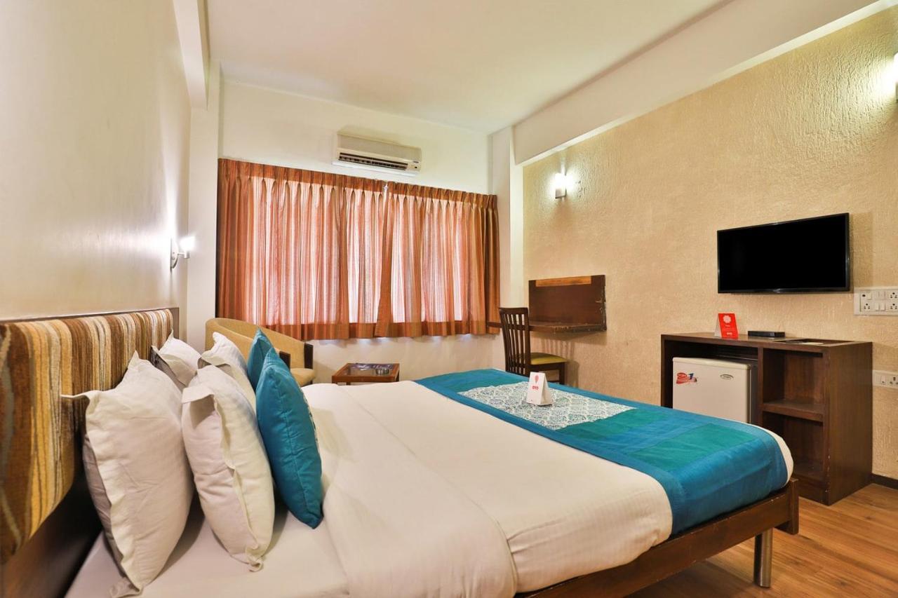 Hotel President Inn By Sky Stays Gandhinagar Esterno foto