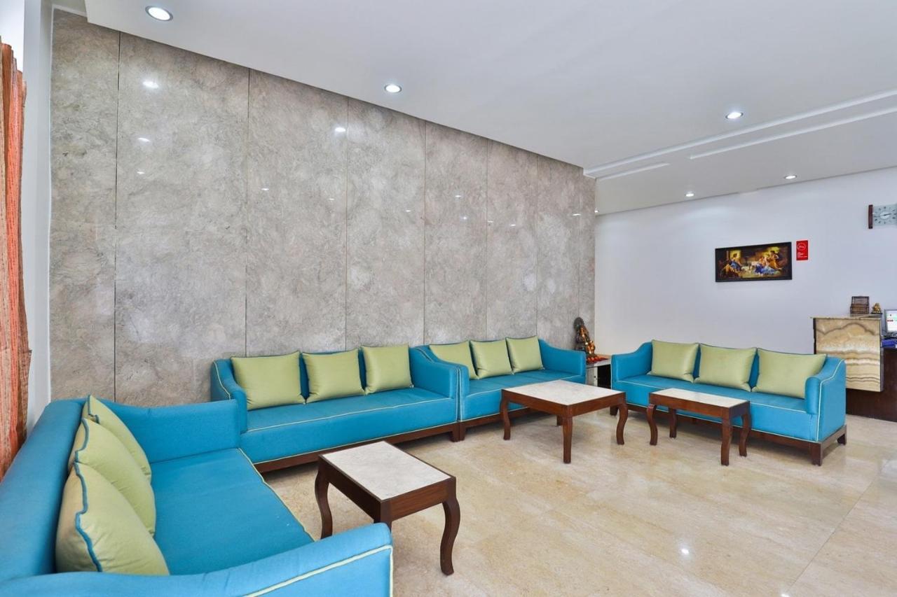 Hotel President Inn By Sky Stays Gandhinagar Esterno foto
