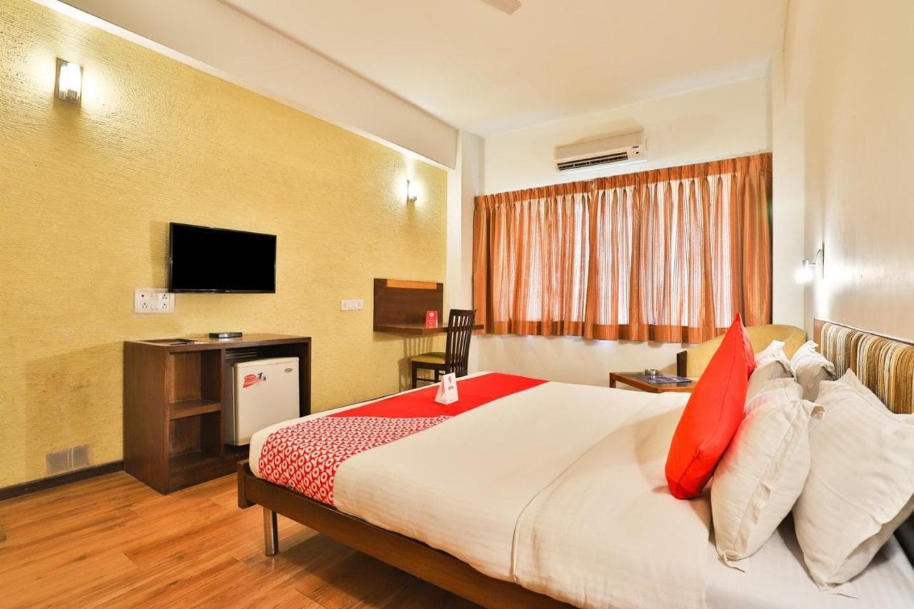 Hotel President Inn By Sky Stays Gandhinagar Esterno foto